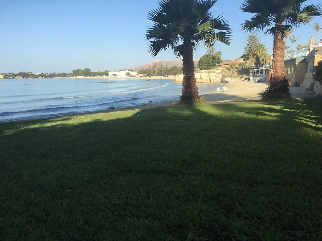Villa Oasi Fontane Bianche Holiday home